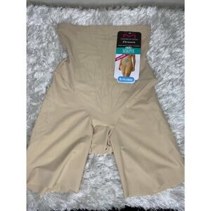 NWT Maidenform Flexees Sculpts Ultra Firm Nude Beige Sz Small Shapewear